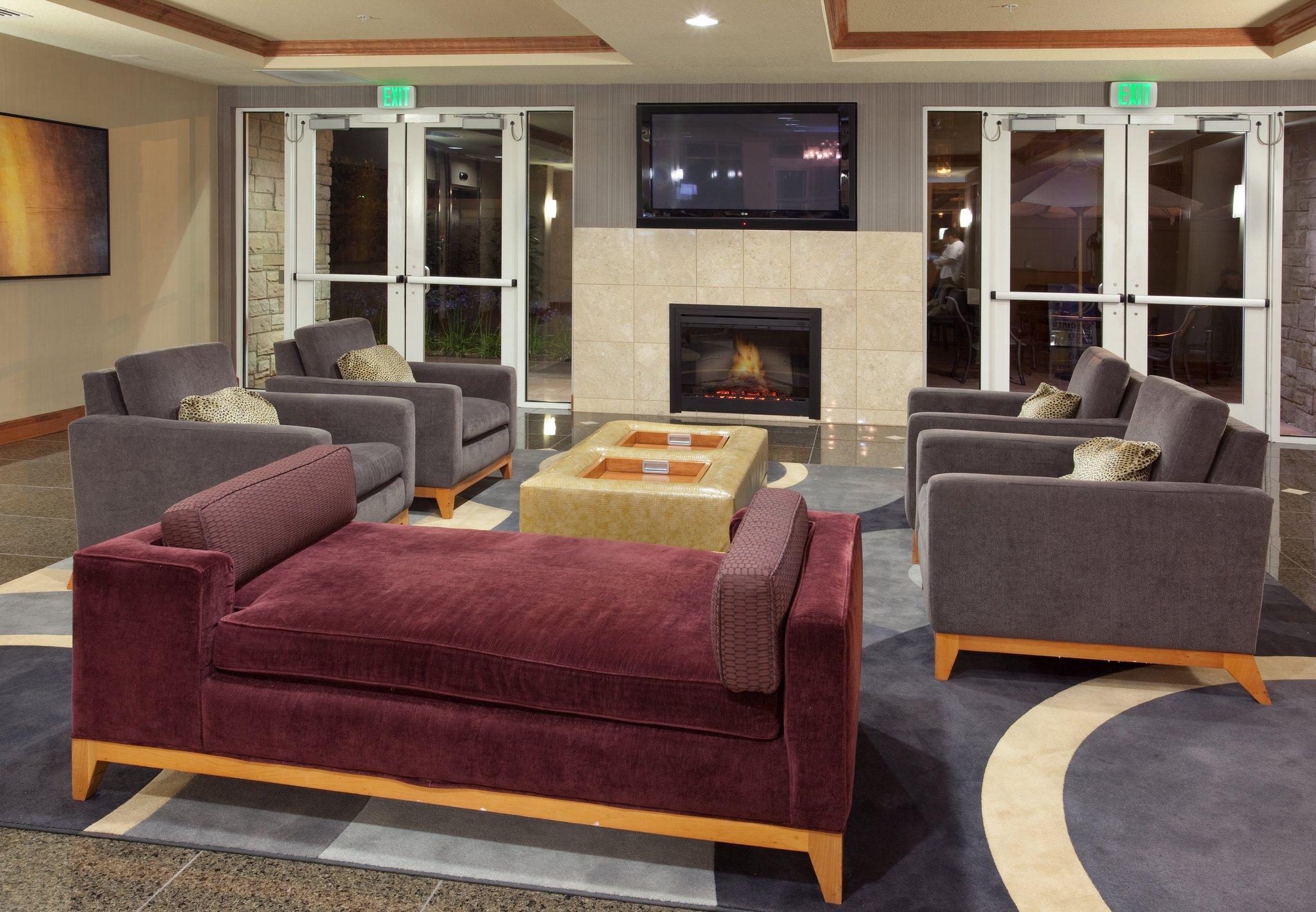 Holiday Inn Oakland Airport By Ihg Exterior photo